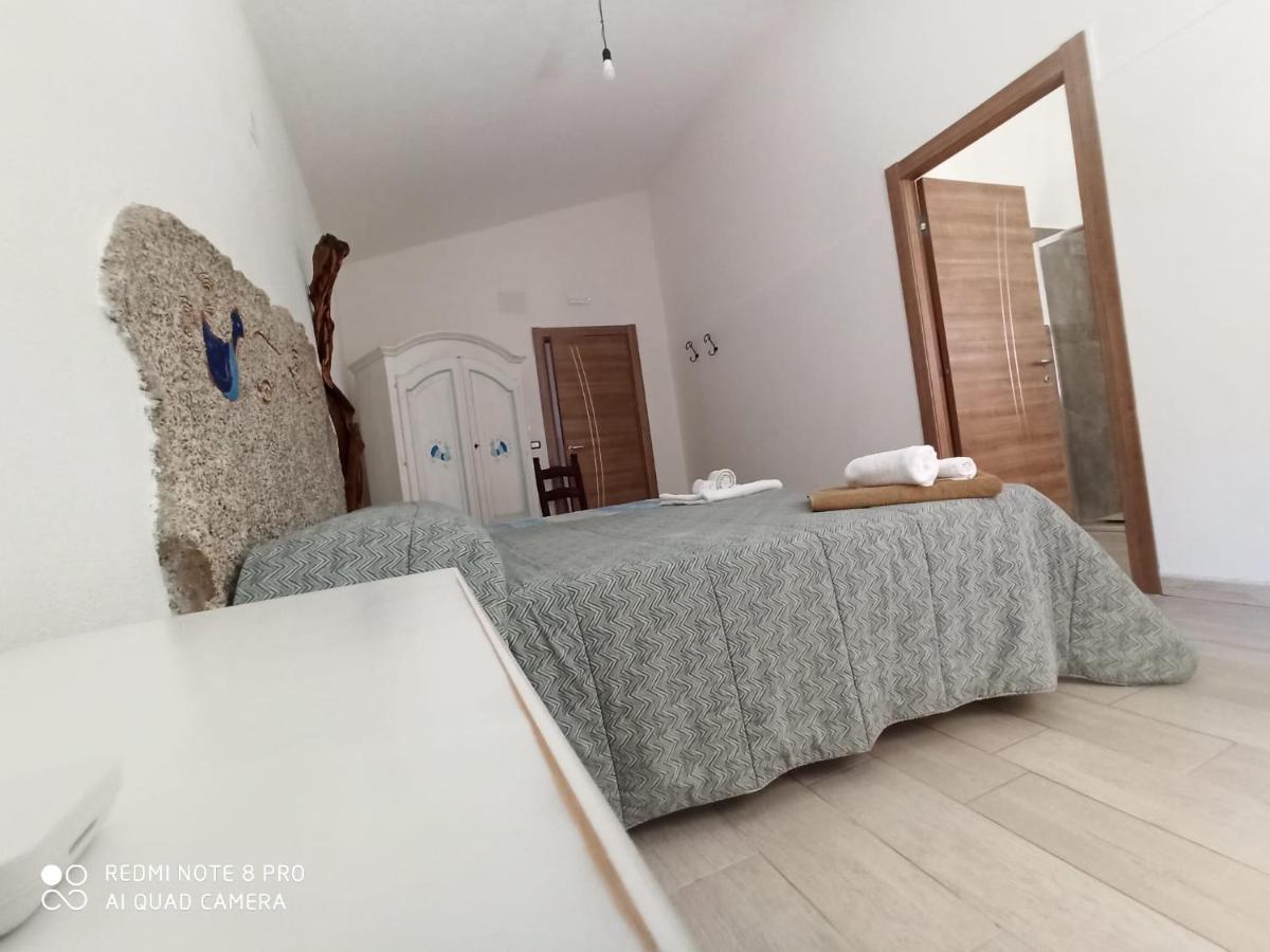 Bed And Breakfast Murales Orgosolo Exteriér fotografie